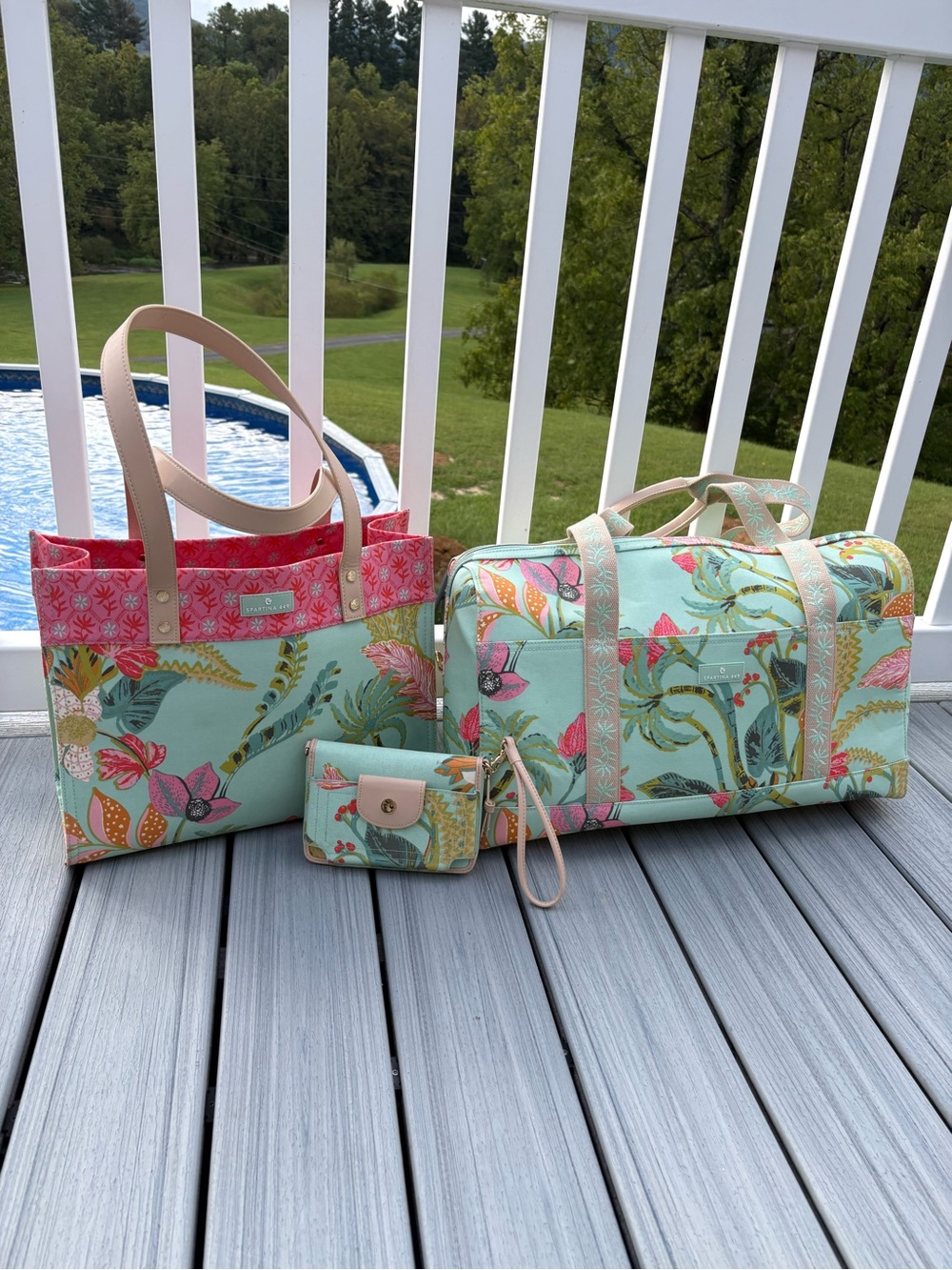 Spartina 449 Mint Floral Travel Set with Pink Accents - Picture 1 of 5